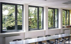   开封钢质防火窗与木质防火窗不同的安装方法
